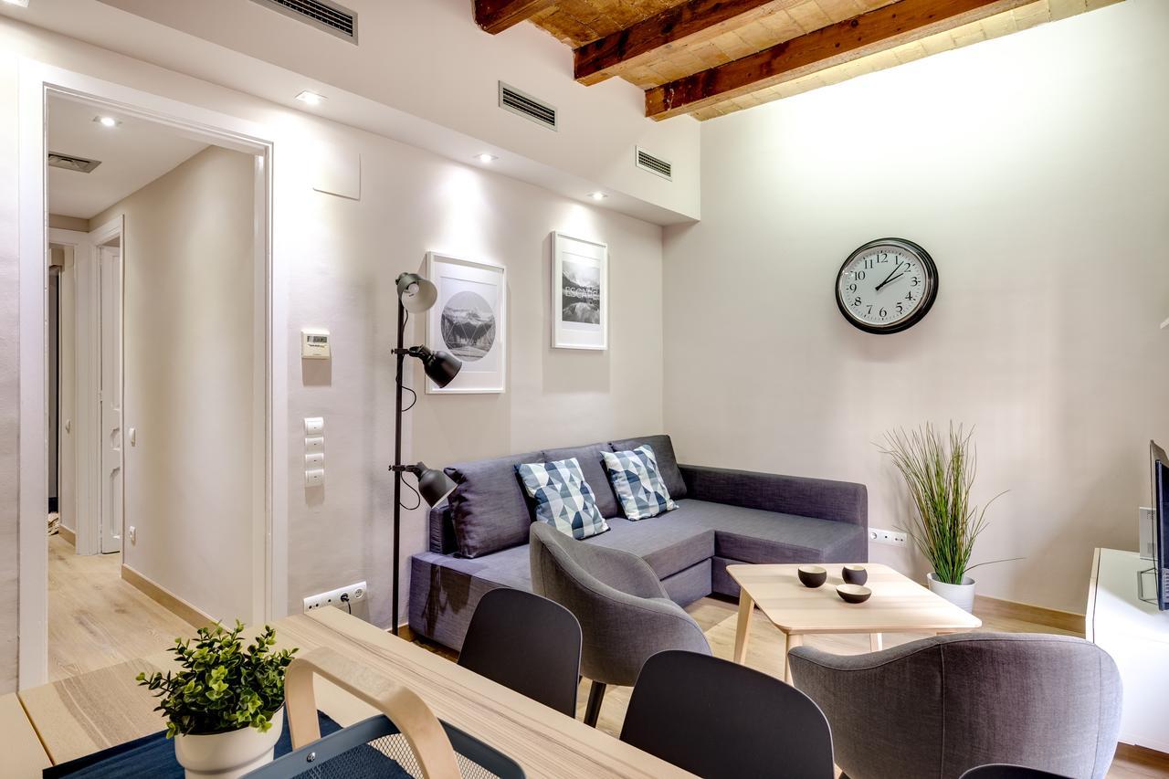 Renovated & Classic 3-bedroom Sagrada Familia Apt. Apartment Barcelona