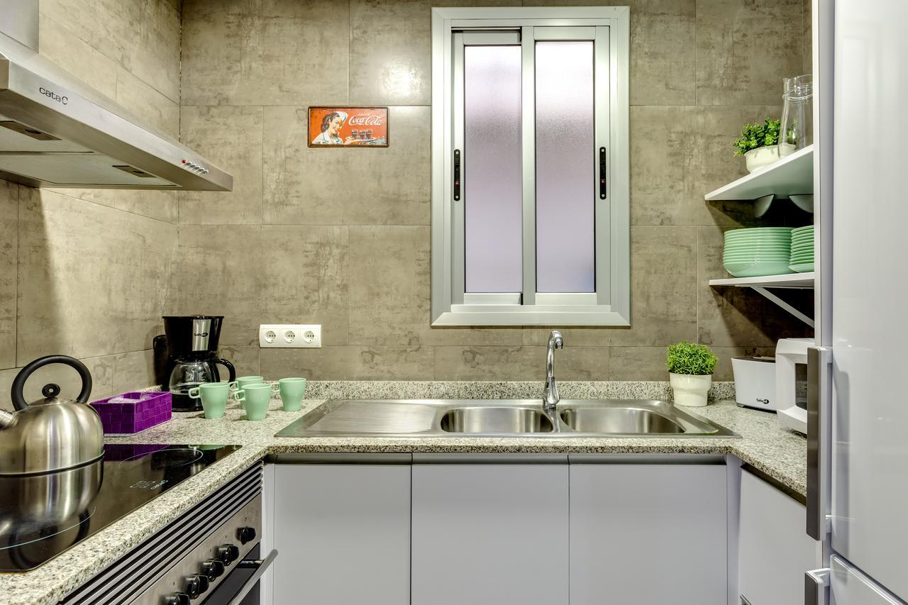 Renovated & Classic 3-bedroom Sagrada Familia Apt. Apartment Barcelona