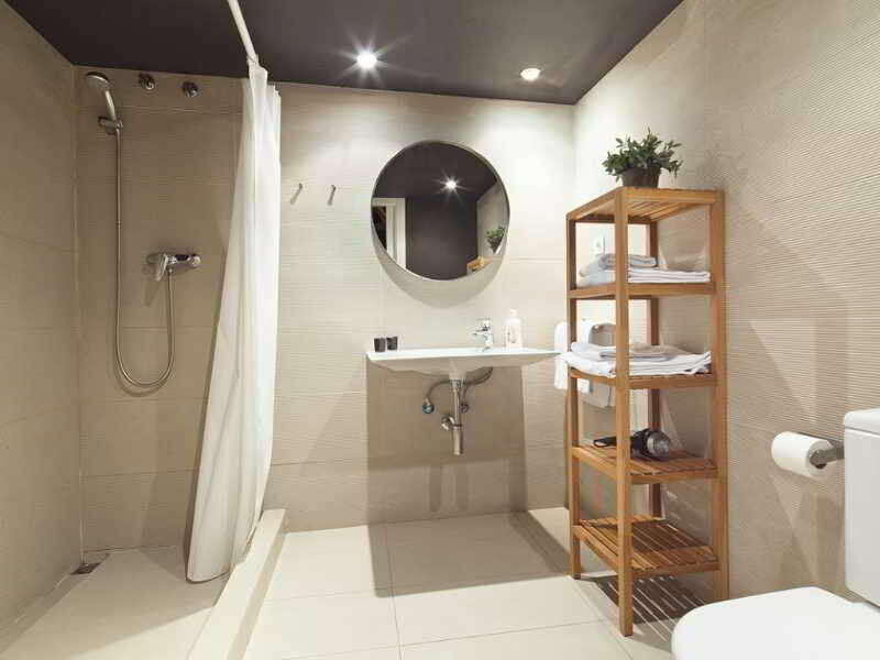 Inside Sants Apartamento