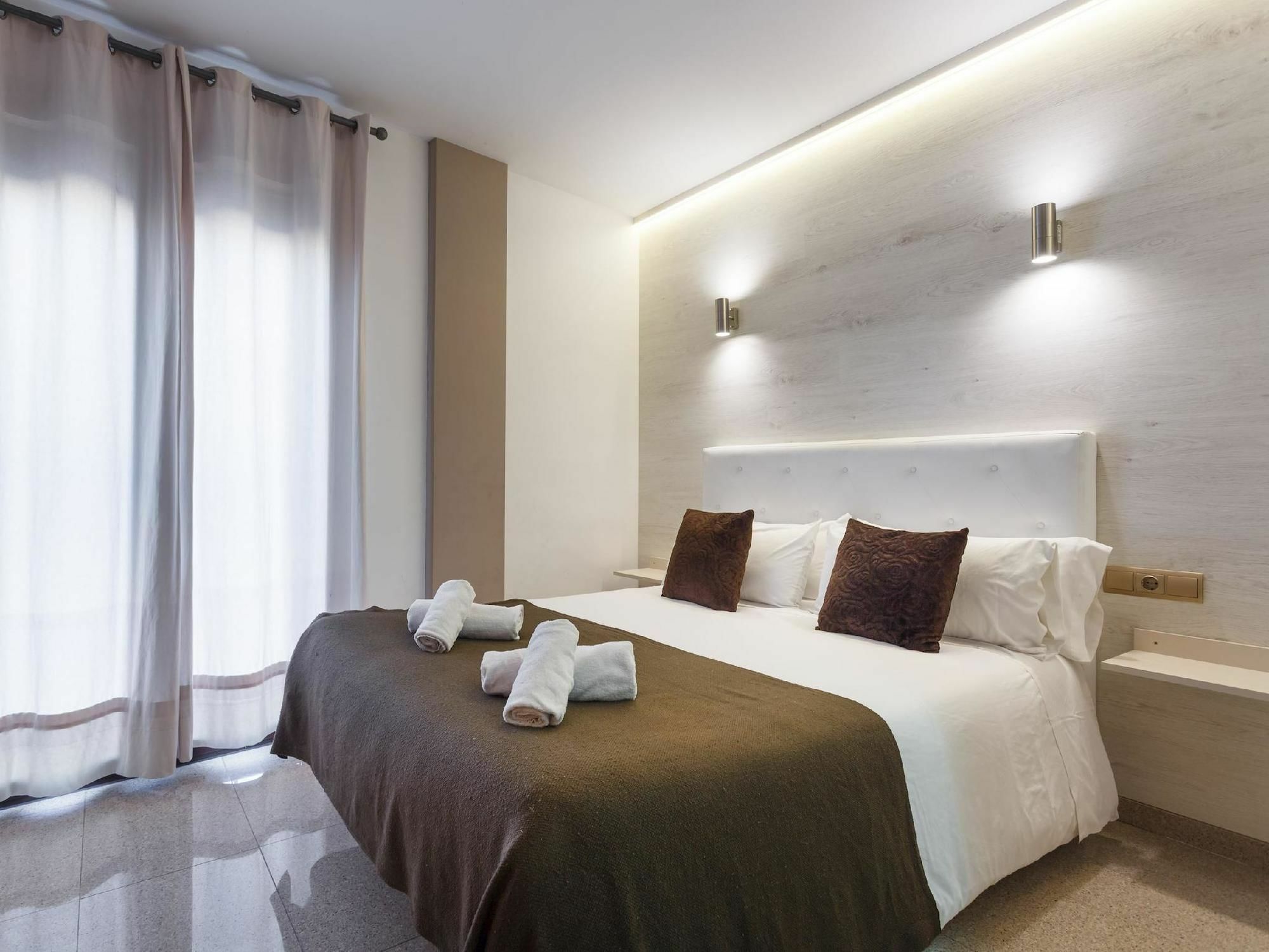 Apartahotel Apartmentos Ramblas 108 Barcelona