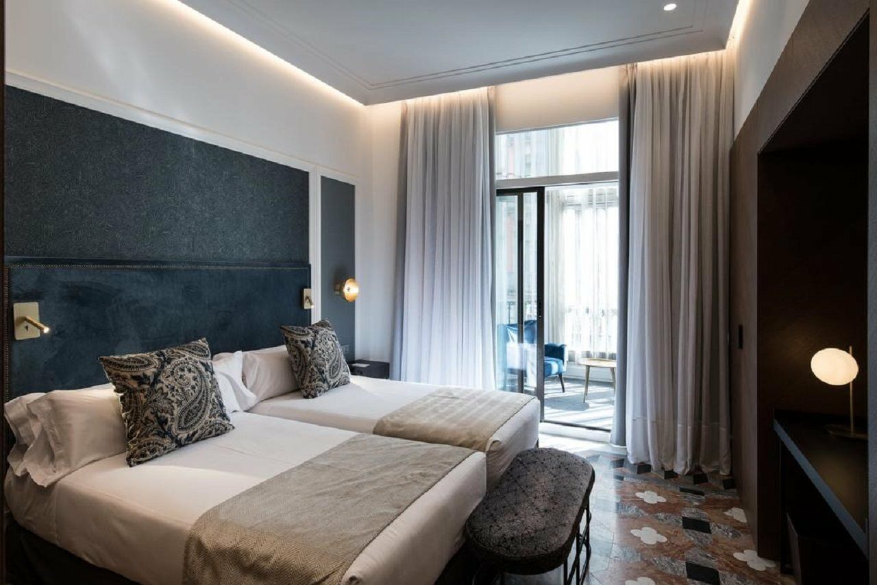 Catalonia Plaza Catalunya Hotel