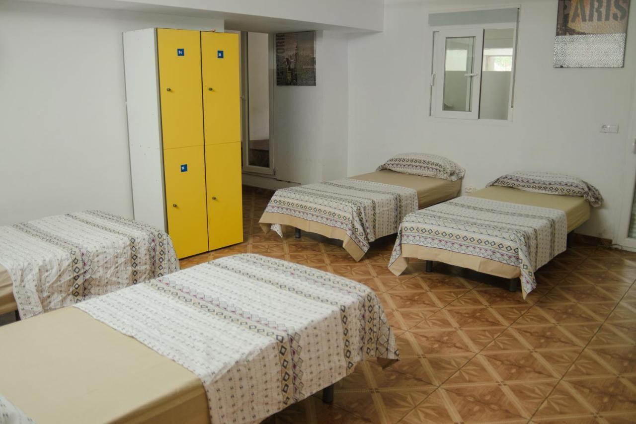 Ideal Sants Guest house 2*