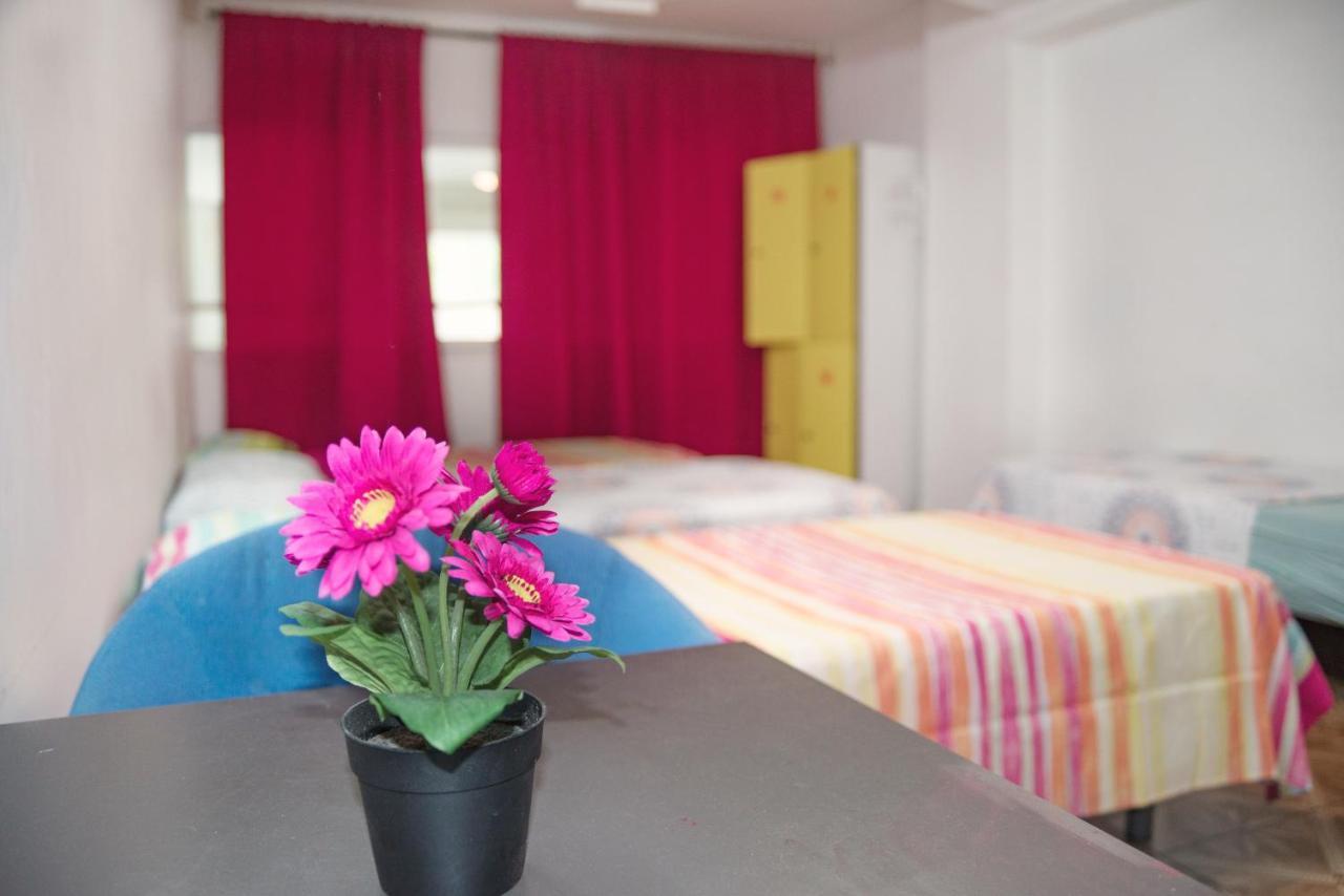 Ideal Sants Guest house 2*