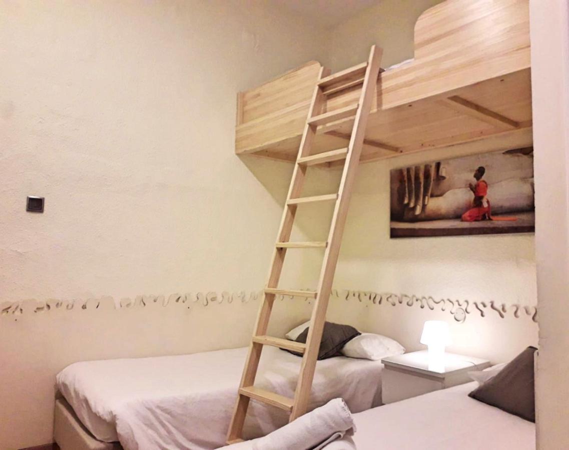 Hostal Itaca *