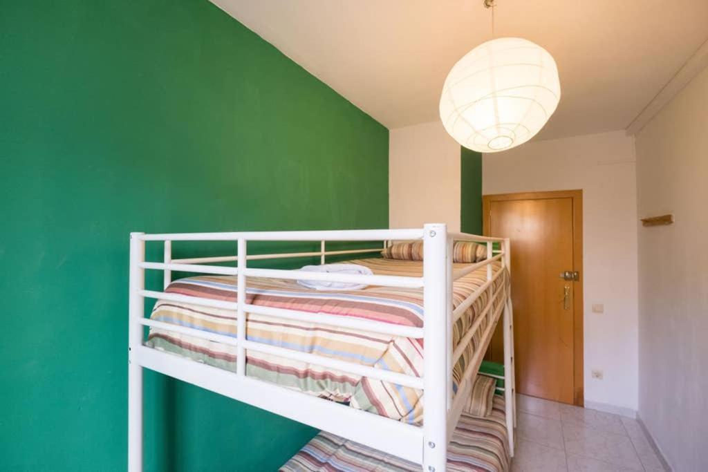 5 Pax Santa Mónica Ramblas * Barcelona