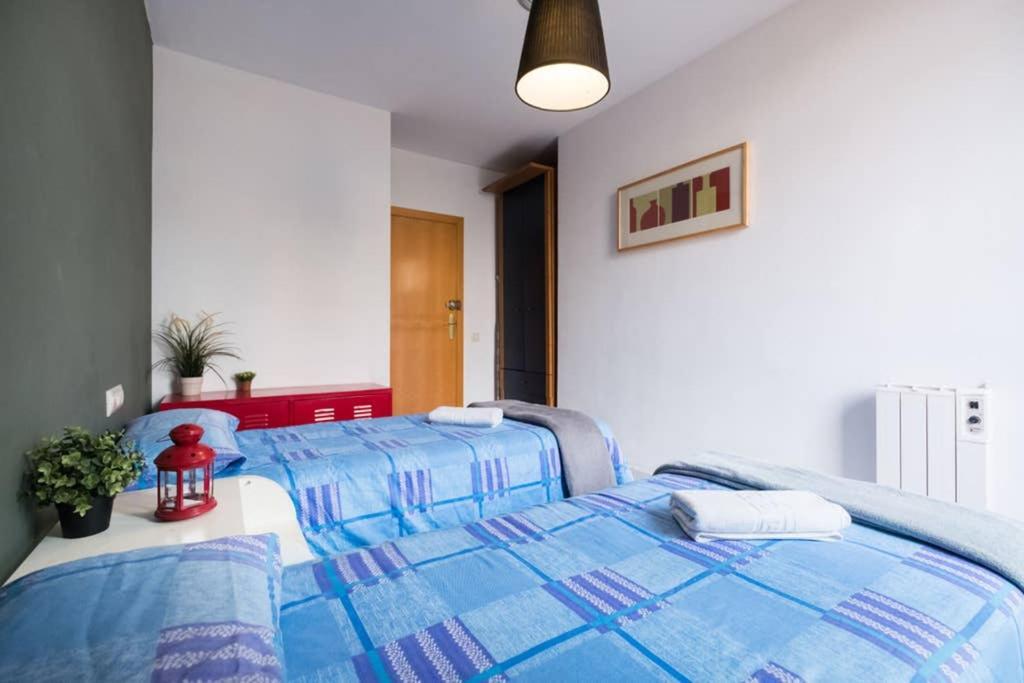 5 Pax Santa Mónica Ramblas * Barcelona