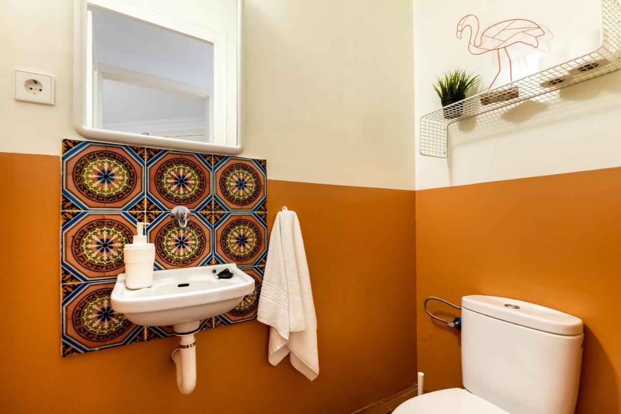 Apartamento B42 - Modernist For Large Groups In Eixample *
