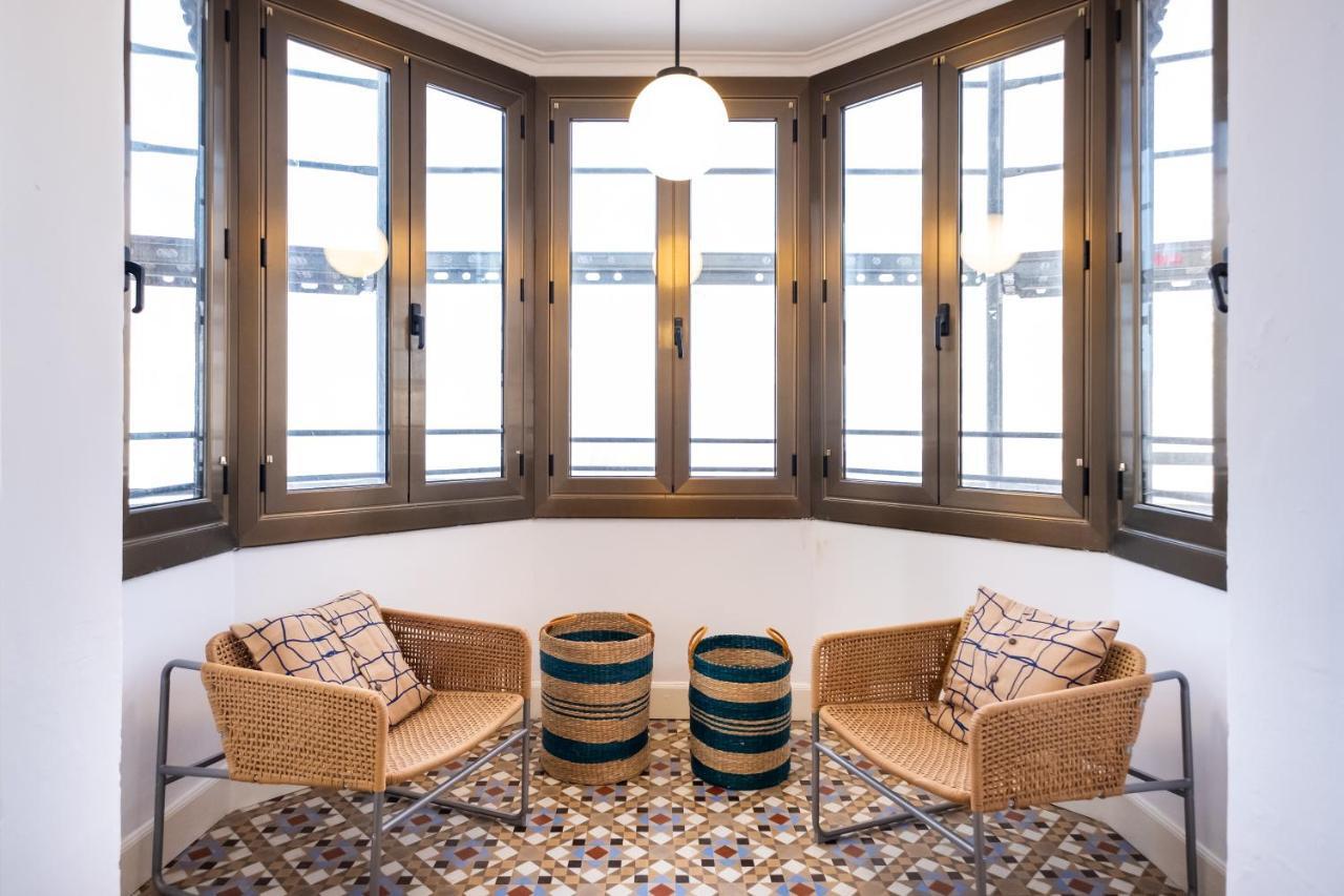 Apartamento B42 - Modernist For Large Groups In Eixample