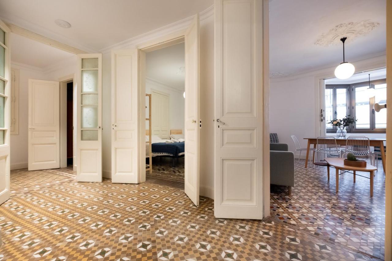 Apartamento B42 - Modernist For Large Groups In Eixample