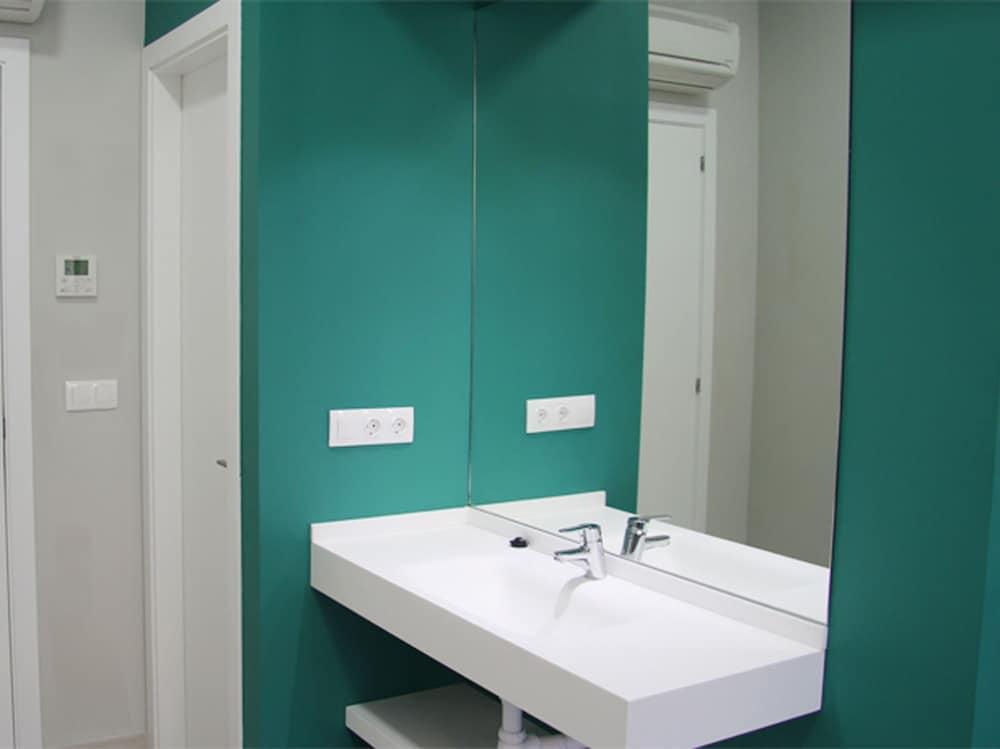 Bcnsporthostels Hostal Barcelona