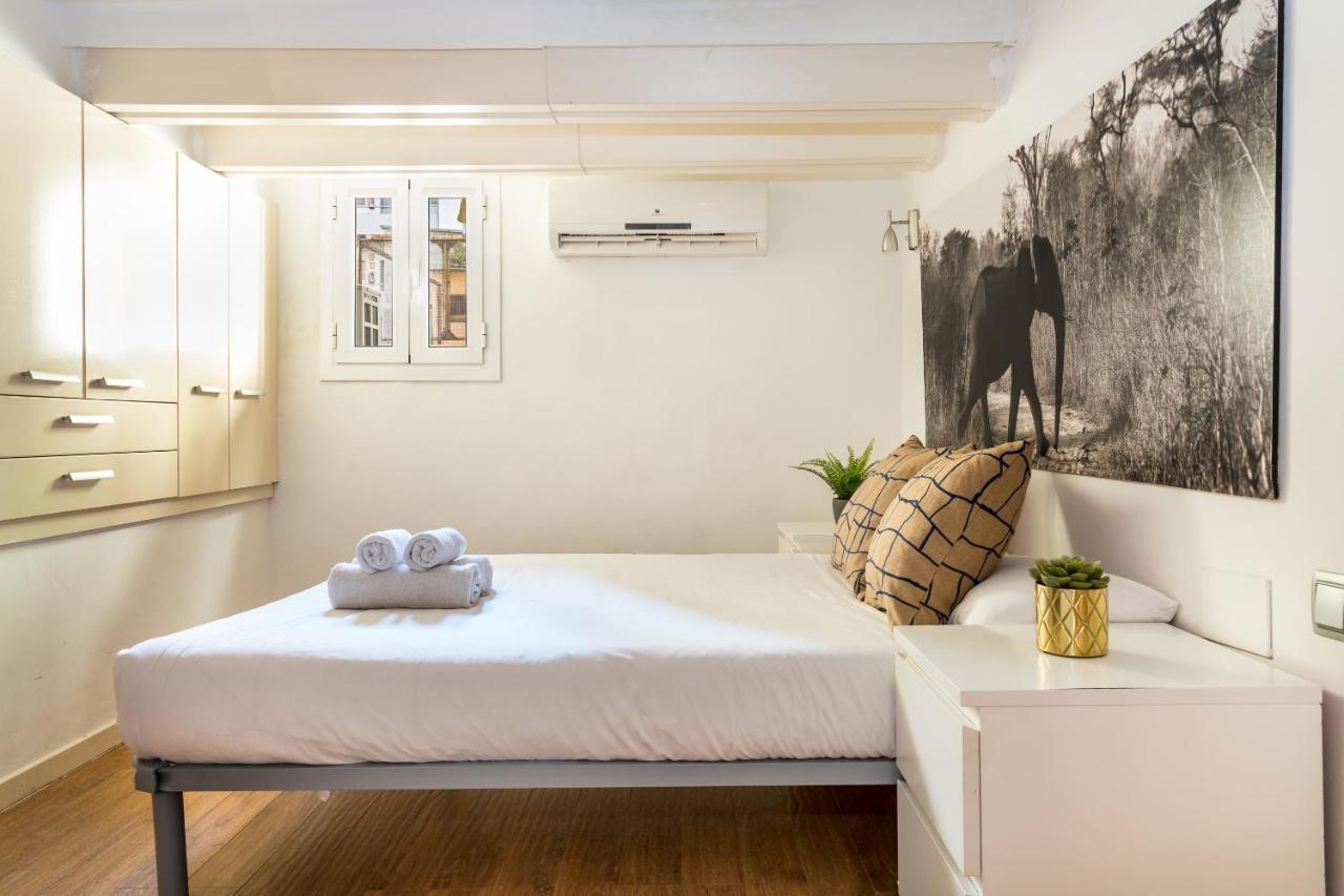 Fridays Flats Dreamy Duplex - Stylish Loft Barcelona