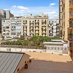 3Br - 2Bh Apartment In The City Center
