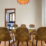Hostourist Fira Plaza Espana 3 Rooms
