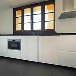 Hostourist Fira Plaza Espana 3 Rooms