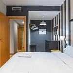 2 Bedroom With Balcony In Eixample 4-2