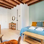 Lodging Apartments Beach Studio 11
