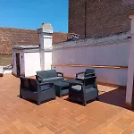 Luxurious With Awesome Rooftop