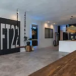 Luxury Apartment Close To The Beach