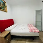 Hostal Granvia 628