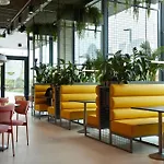 The Social Hub Barcelona Poblenou Extended Stay