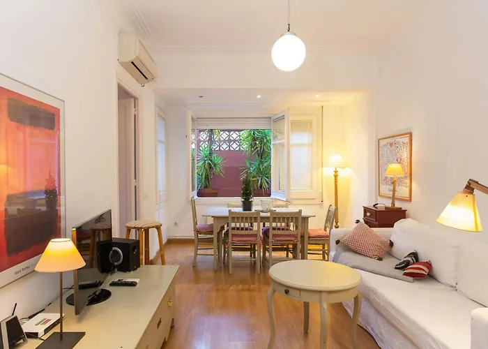 Filmoteca Sarria 1- Wifi Quiet Bright Comfi