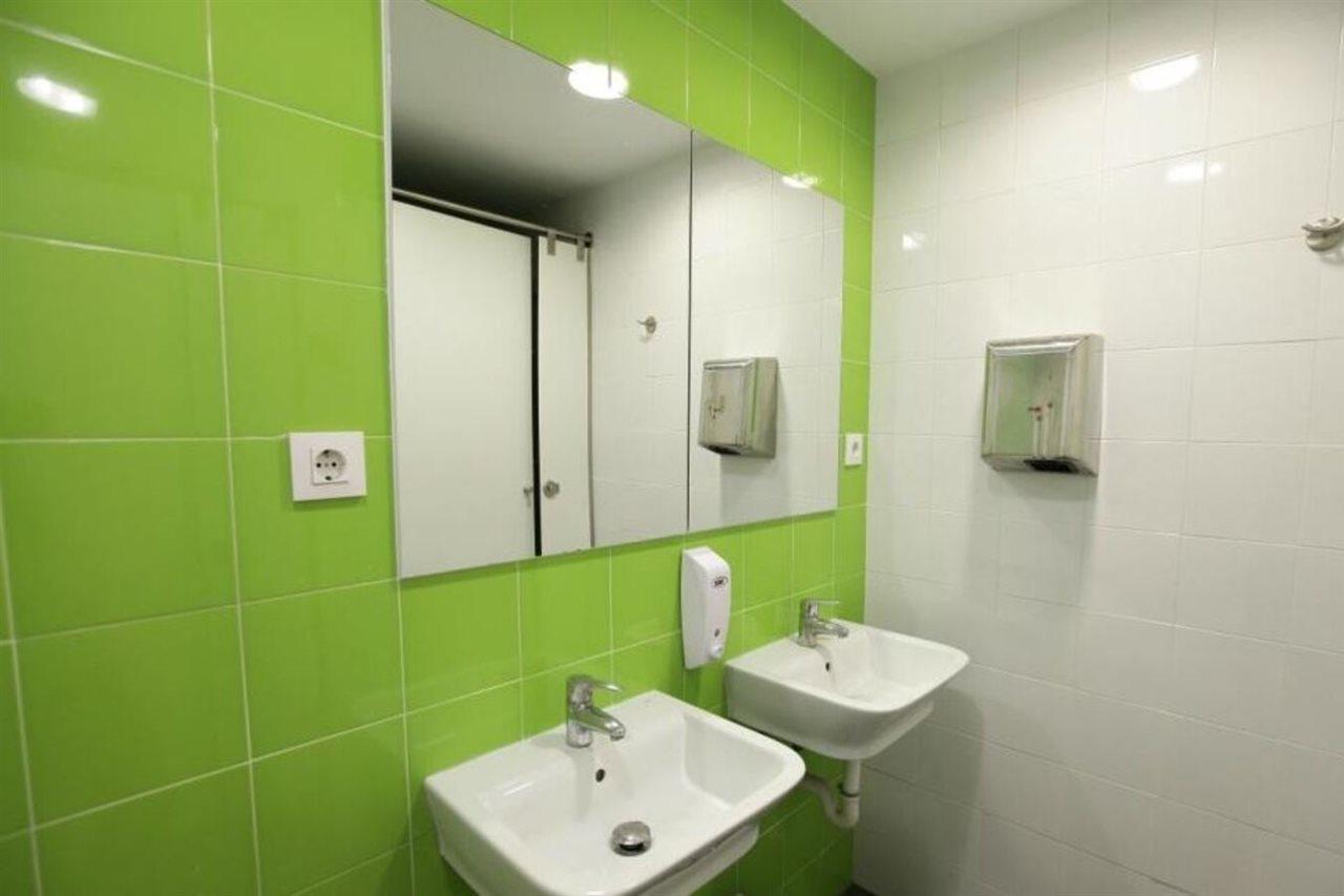 Hostel Onefam Ramblas Barcelona