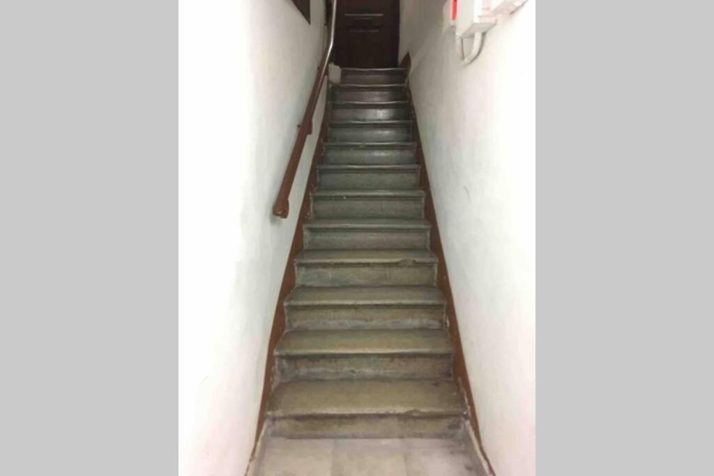 2 Bedroom Sants Apartment