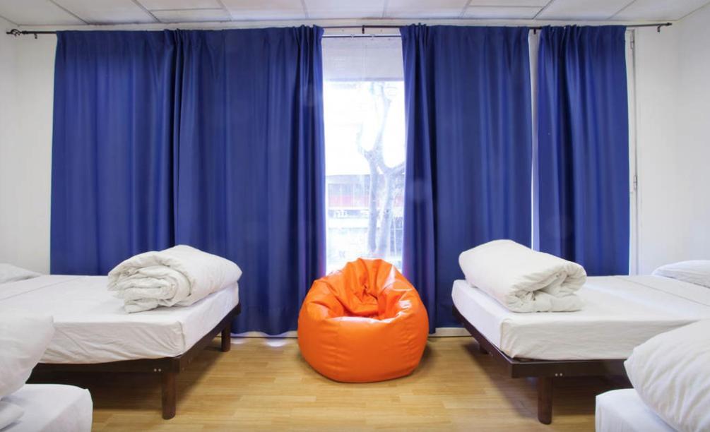 Hostel Holidaysbcn *