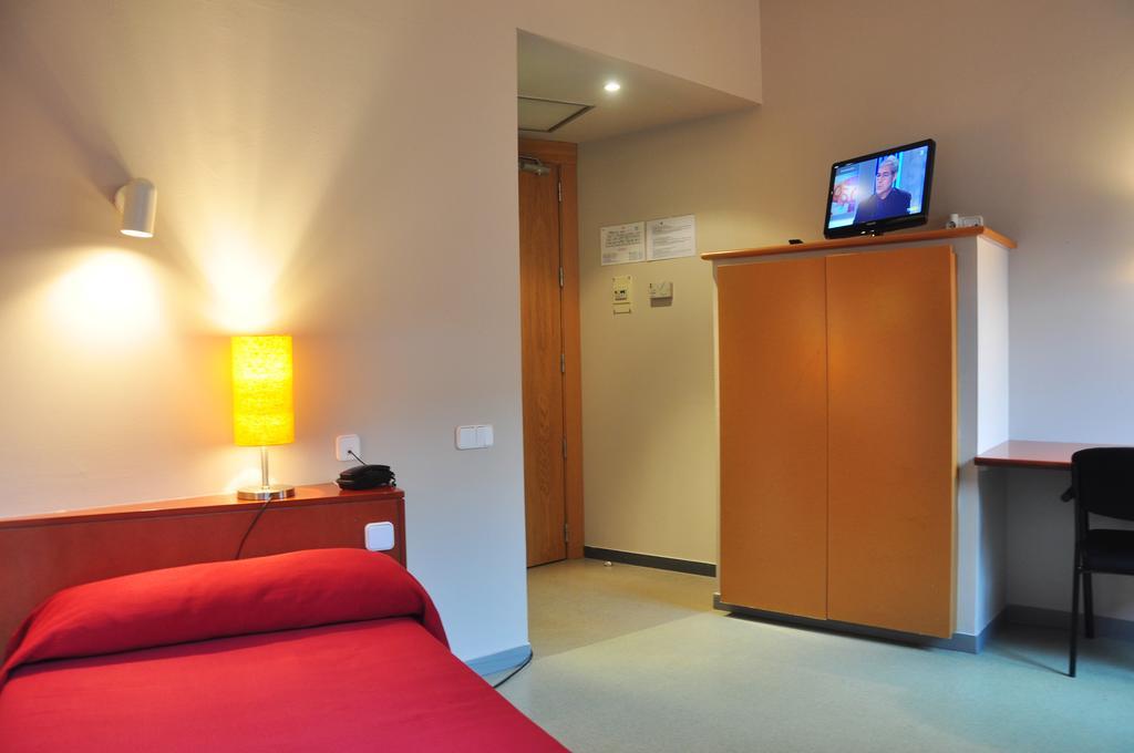Residencia D'investigadors Hostel Barcelona