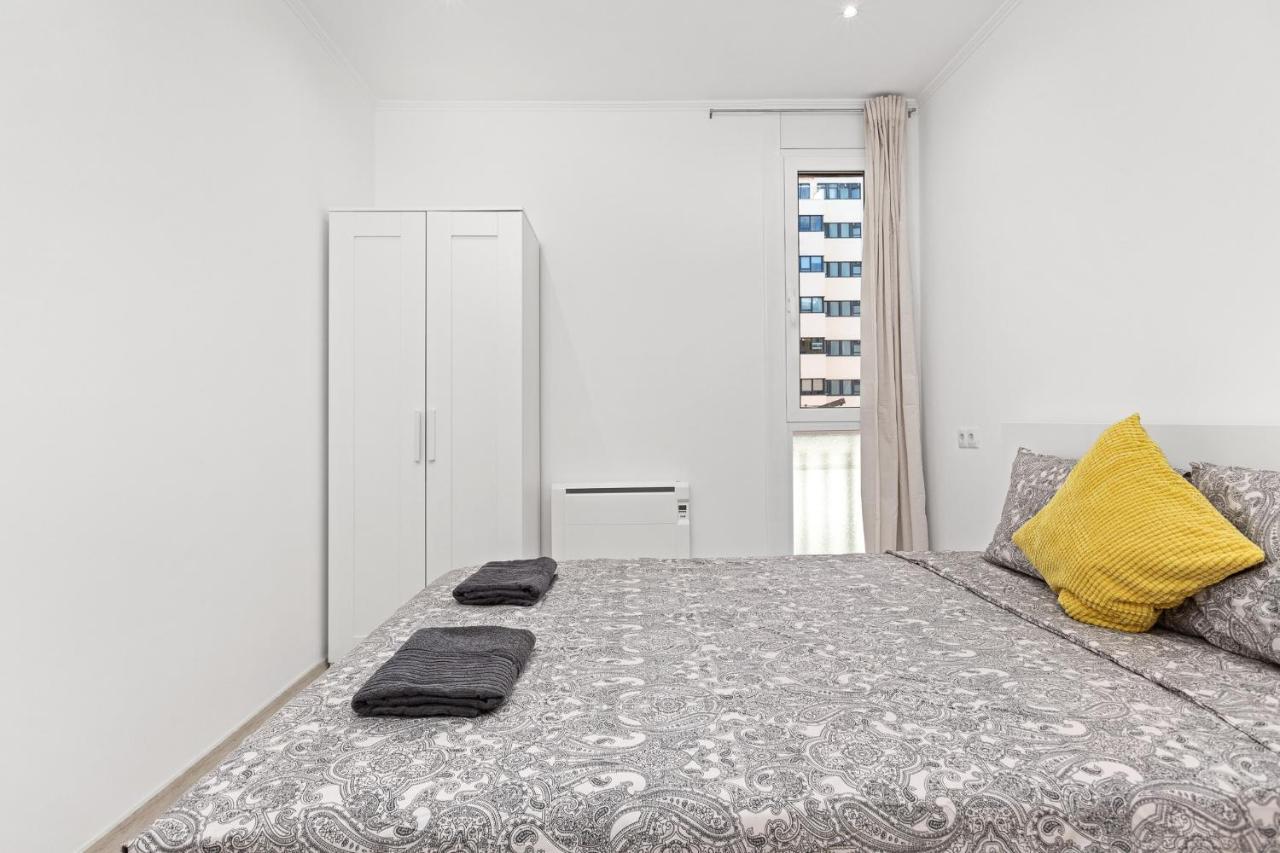 3br - 2bh In The Center *