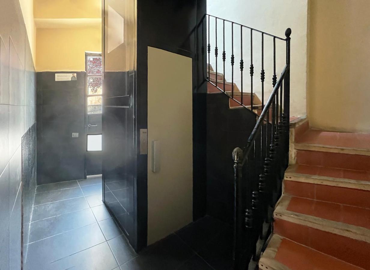 U-nique Est Apartamento