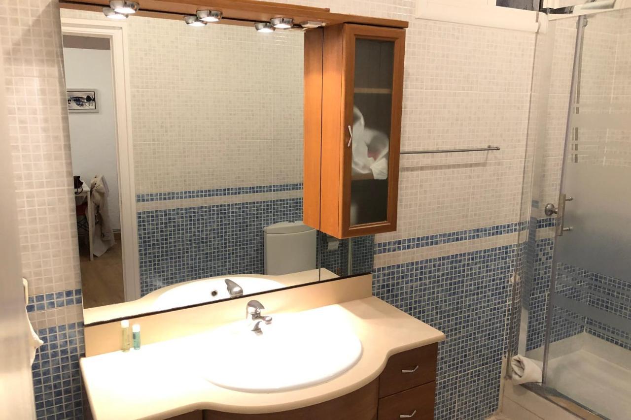 New! In Sarria Near Metro Apartment