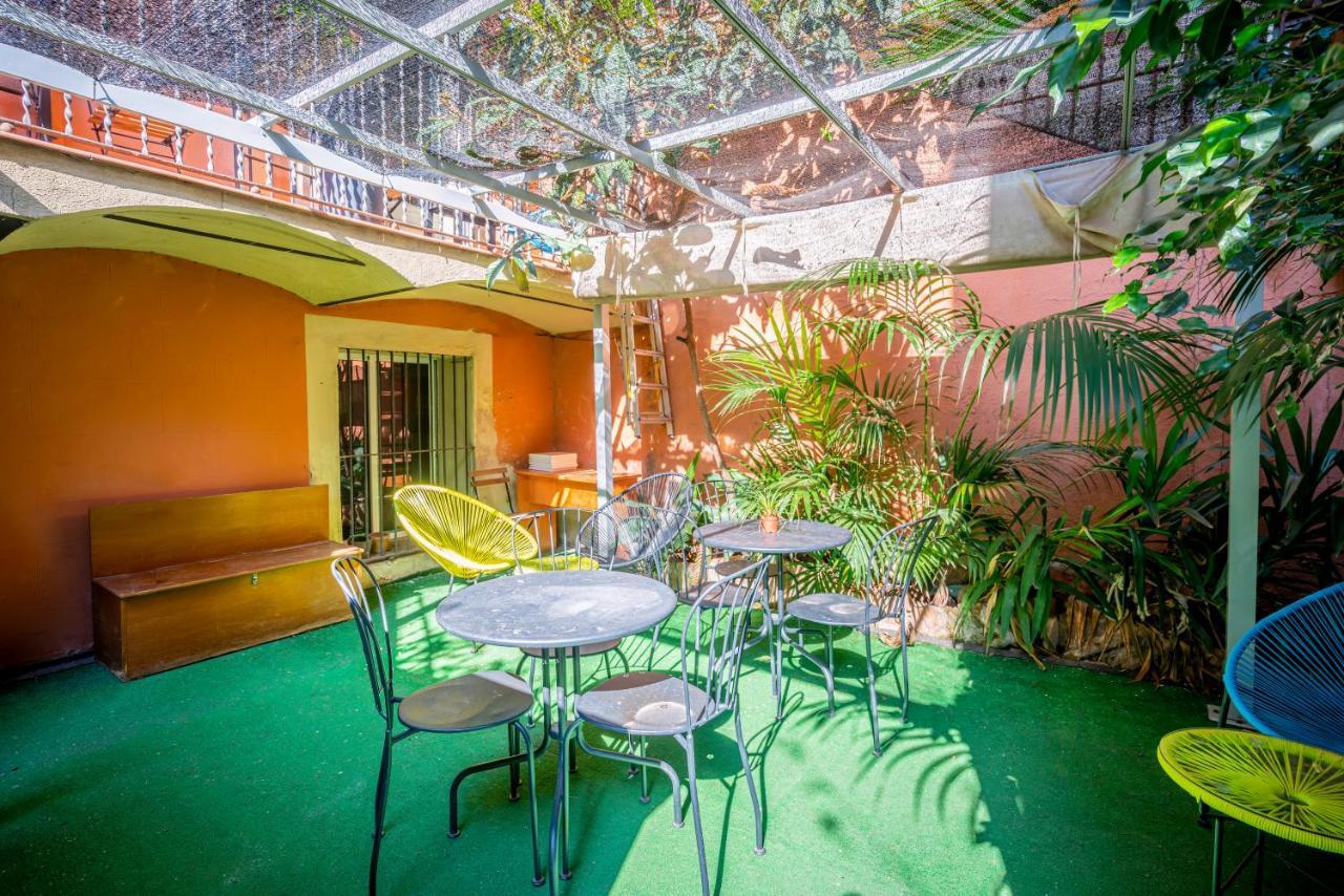 Casa Barcelo Hostal