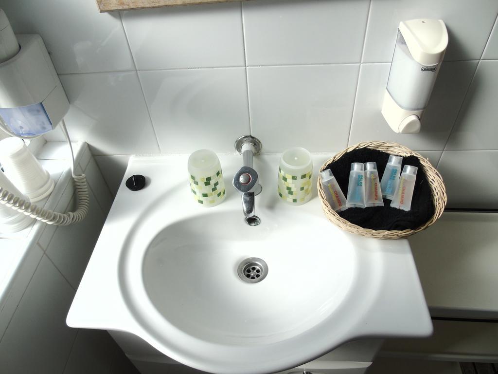 Aribau Guest house