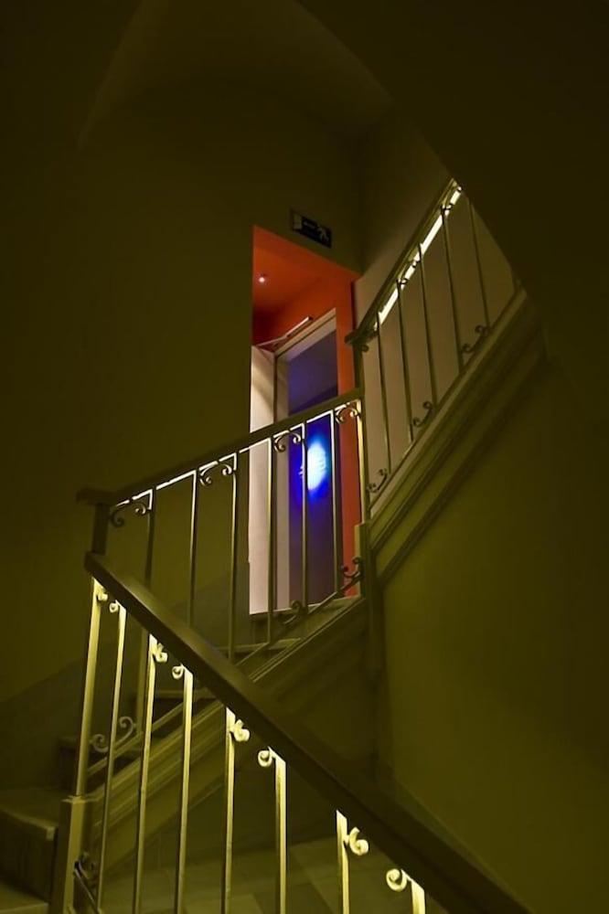 House Hotel 3*
