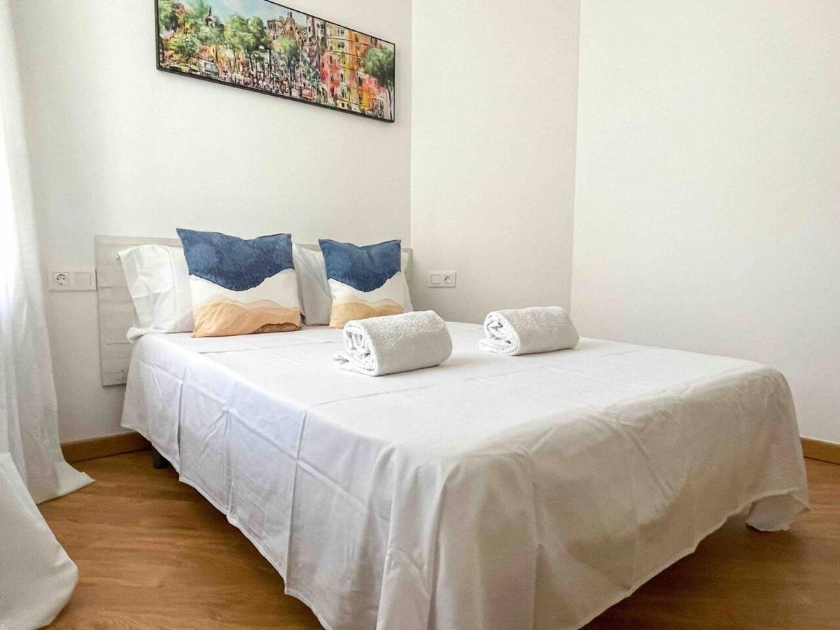 Hostourist Fira Plaza Espana 3 Apartamento *