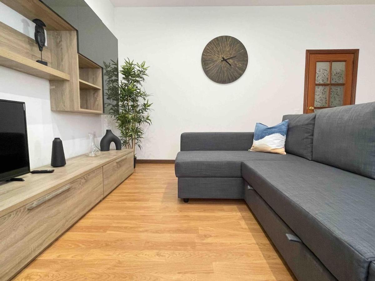 Hostourist Fira Plaza Espana 3 *