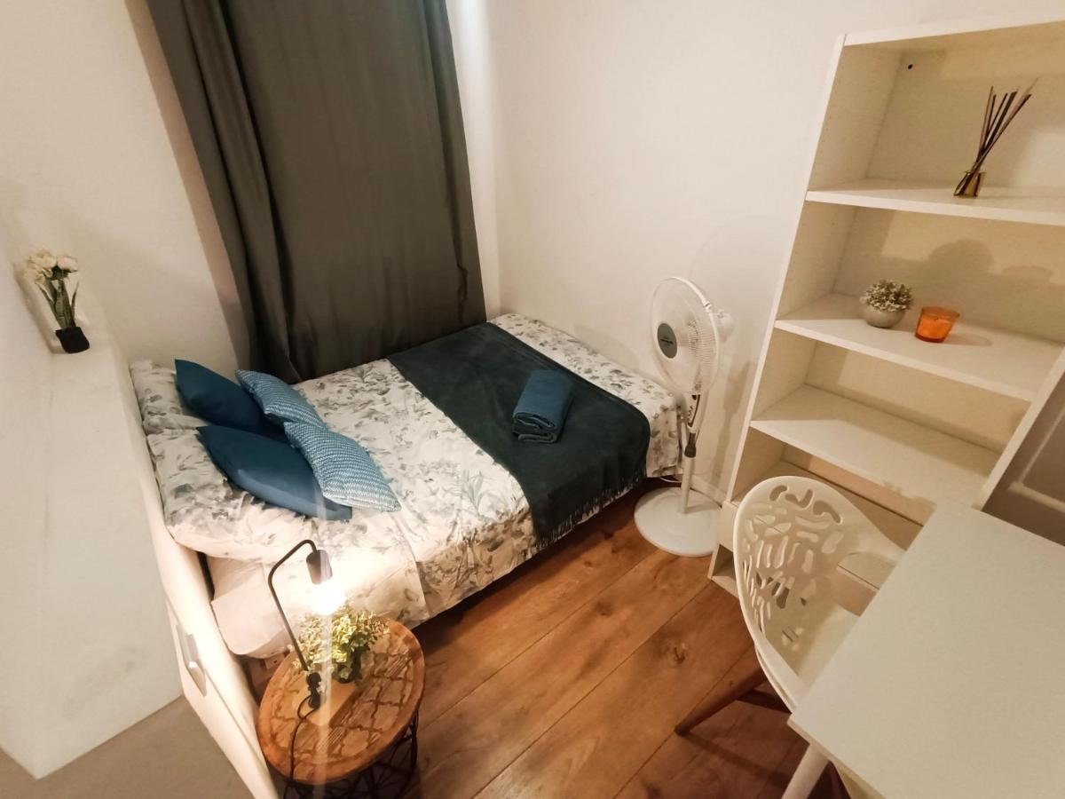 Private In Gothic Hostal
