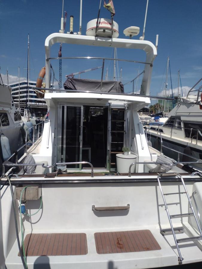 Yach Boat *