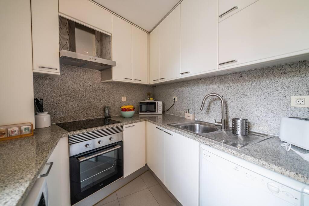 Piso Centrico Cerca De La Playa Con Parquing Apartment *