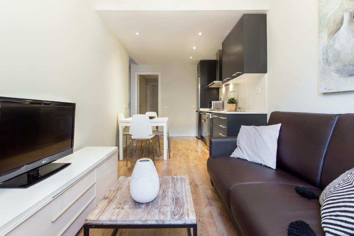 Centric 2bedroom In Ramblas 3 1a Apartamento Barcelona