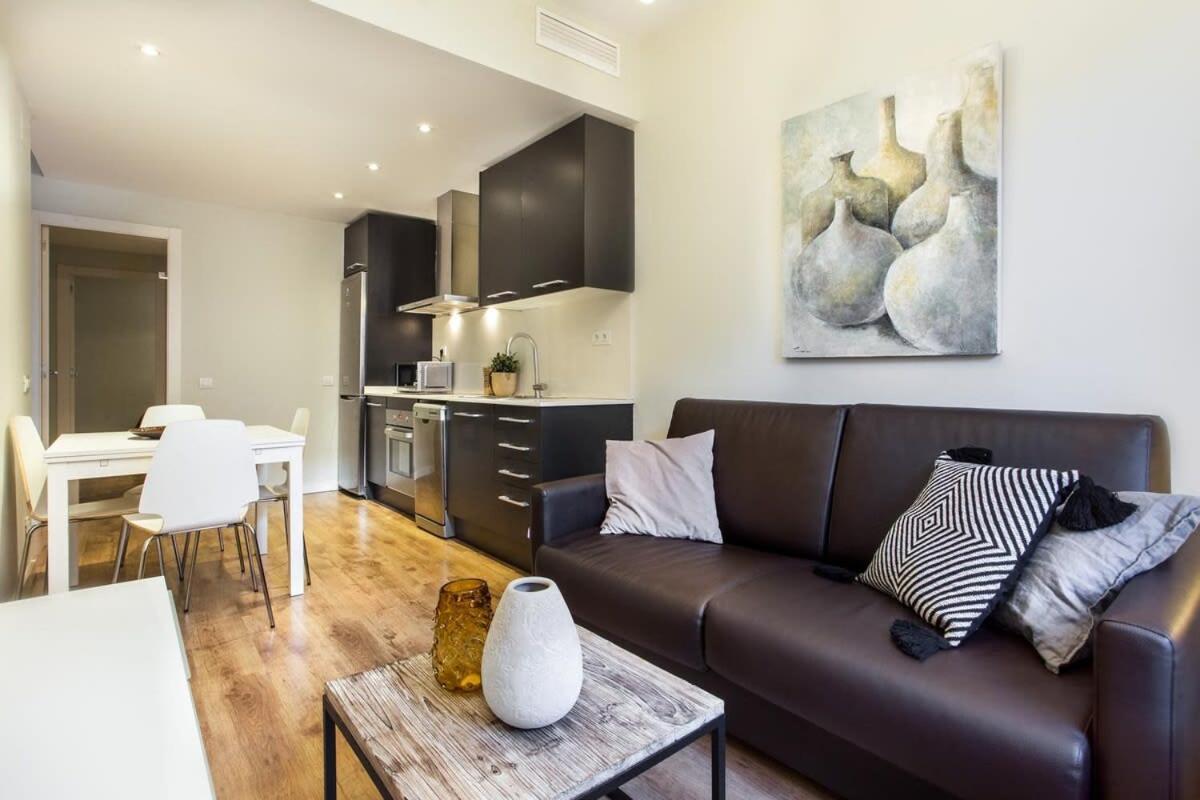 Centric 2bedroom In Ramblas 3 1a Barcelona