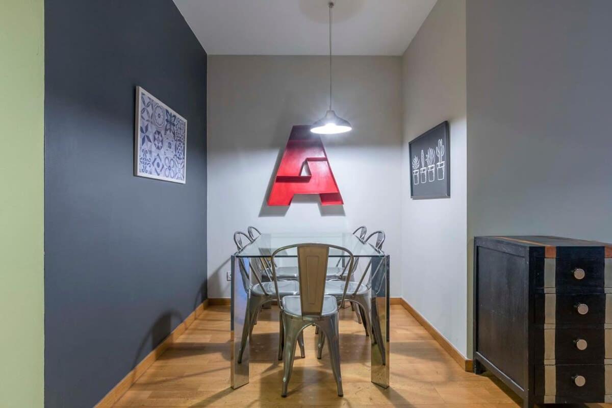 Apartamento 2 Bedroom With Balcony In Eixample 4-2 Barcelona