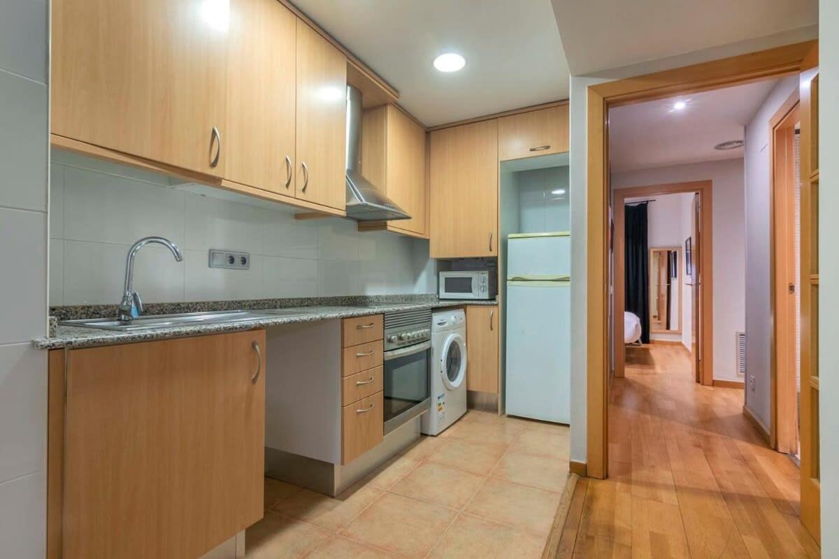 Apartamento 2 Bedroom With Balcony In Eixample 4-2