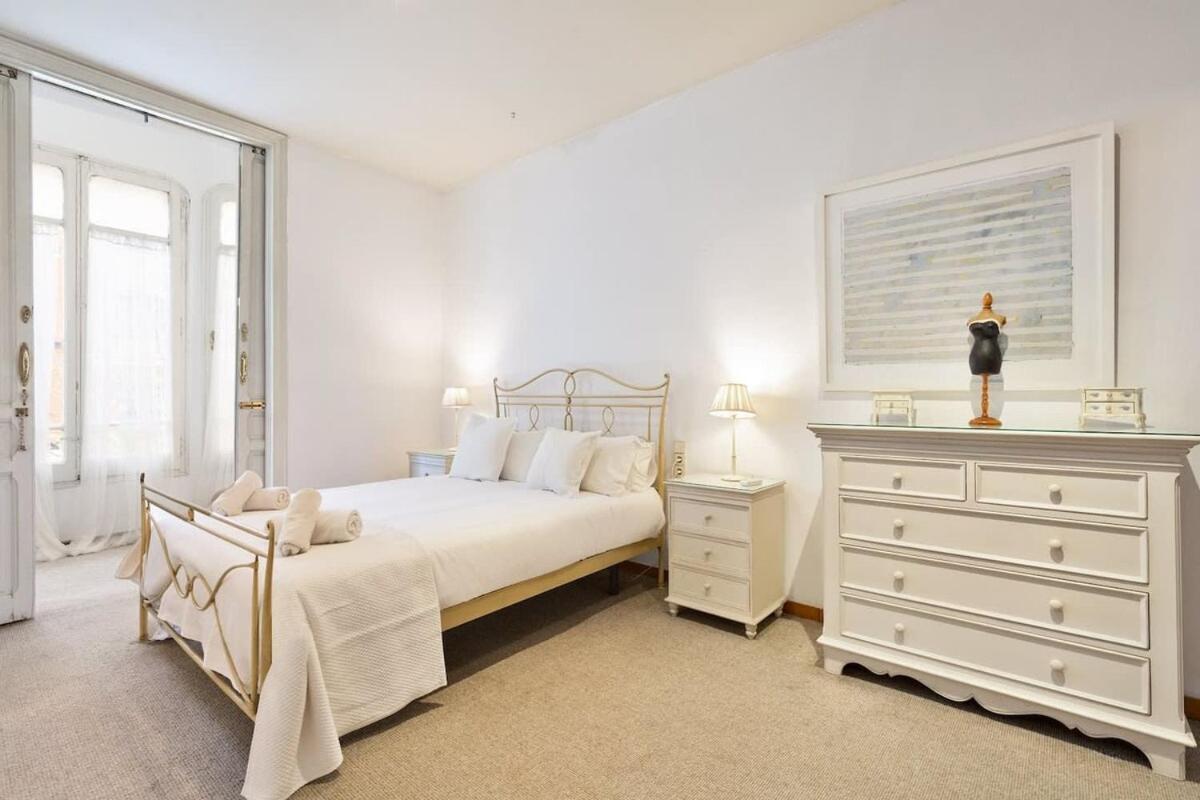 Huge Historic 5bd With Private Terrace! Apartamento Barcelona