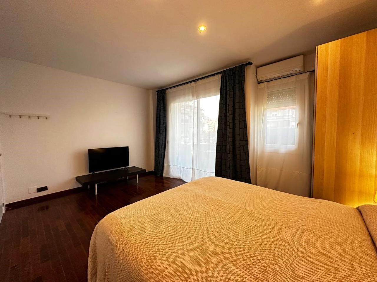 Nuevo Paris Bed and breakfast Barcelona