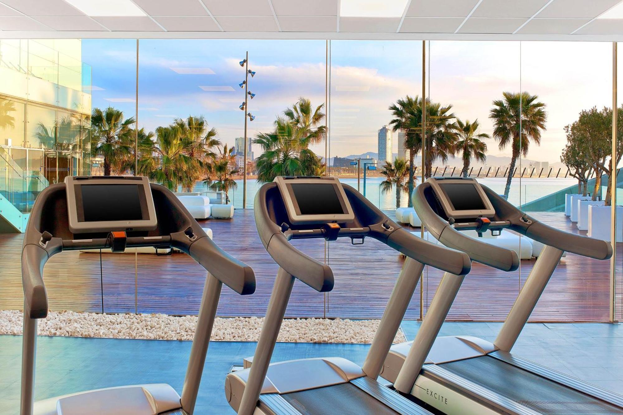 W Hotel 5*