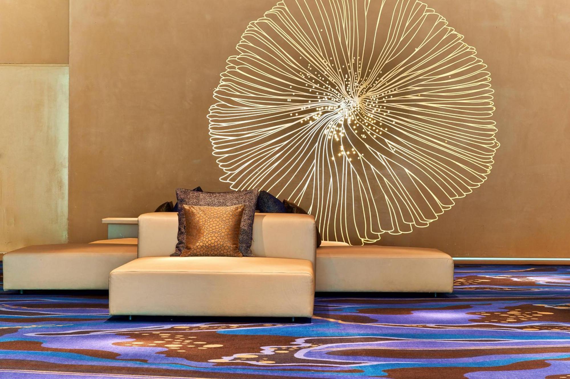 Hotel W 5*