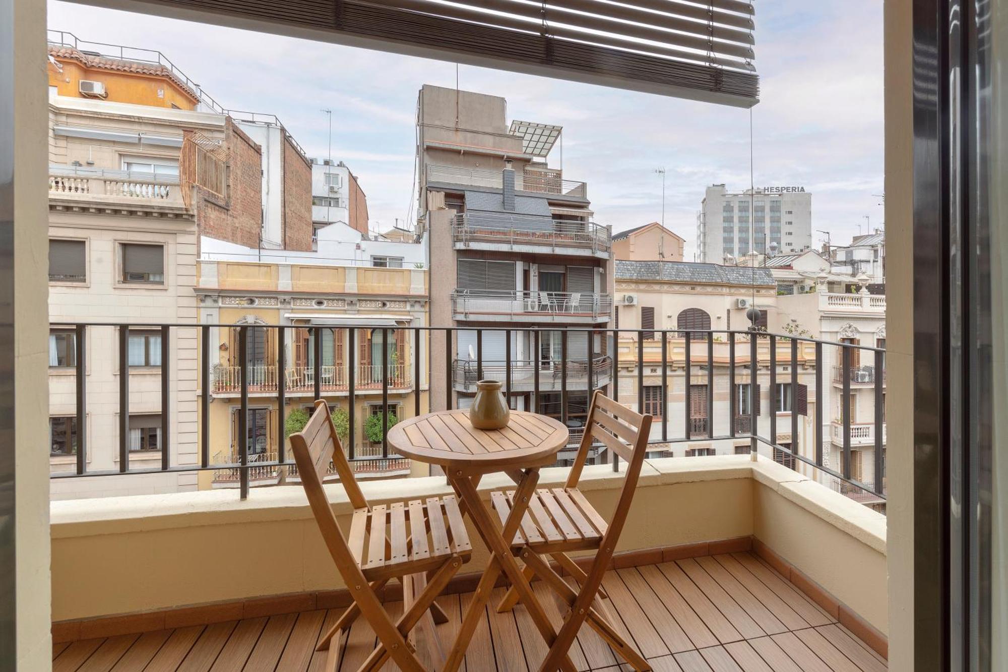 Apartamento C211 *