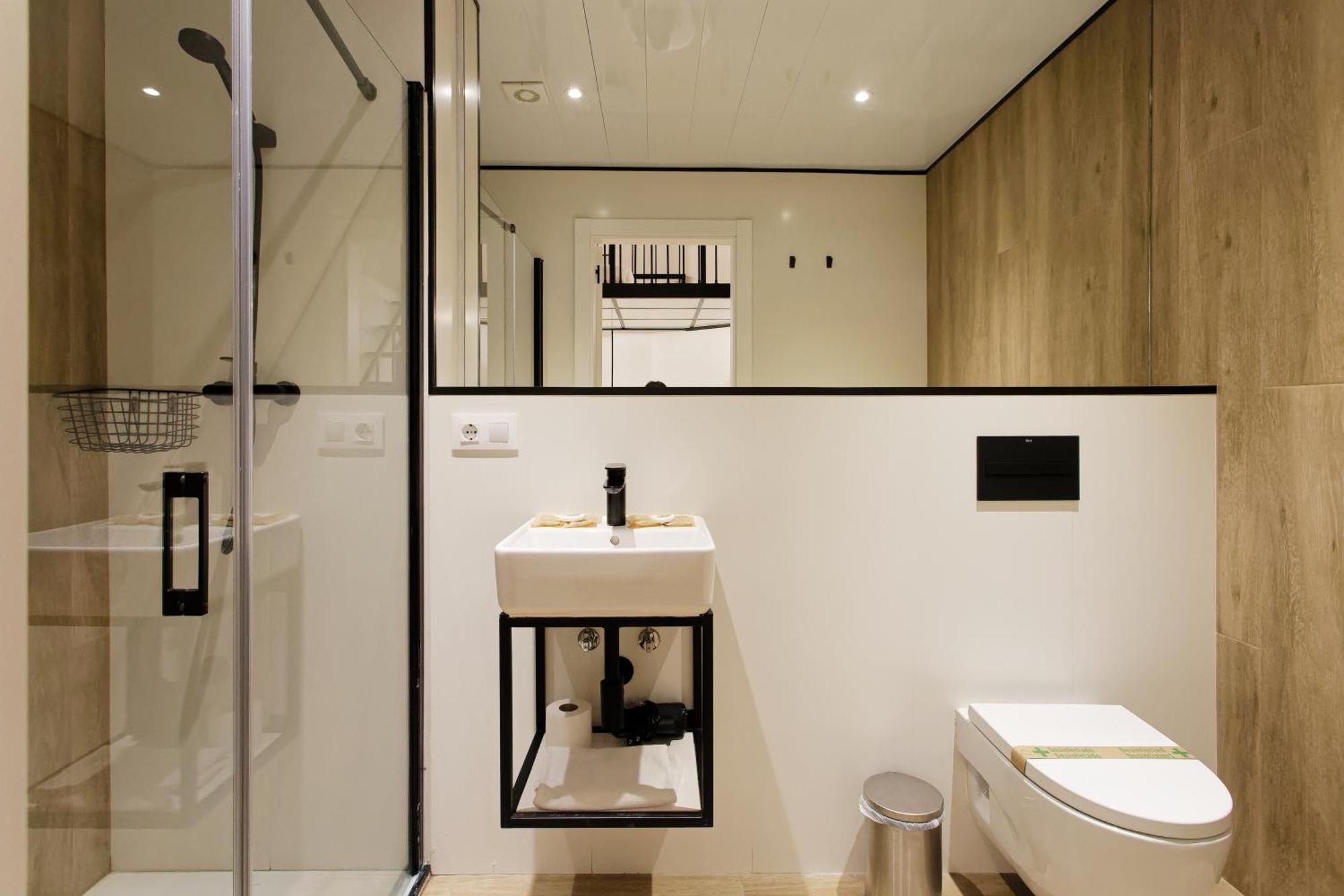 House Hotel 3*